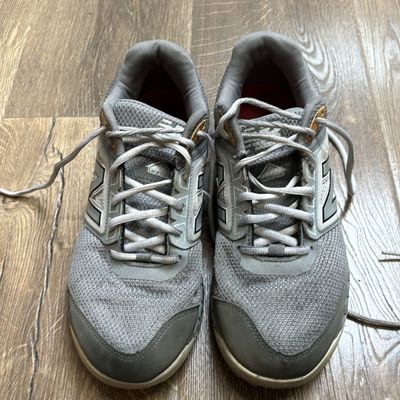 NB Turf shoes - Picture 2 of 4